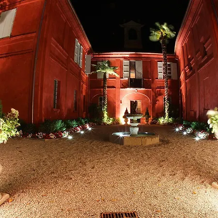 Relais Unico Castel Rosso 5*