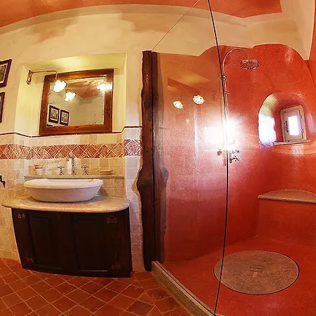 Курортный комплекс Relais Unico Castel Rosso