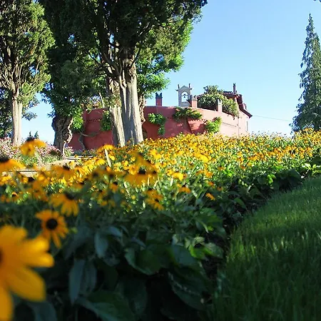 Relais Unico Castel Rosso Курортный комплекс Кераско